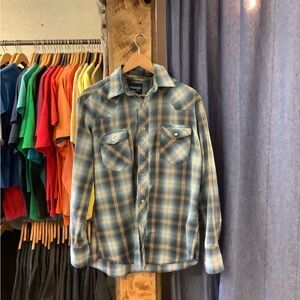 Vintage Wrangler Blue Plaid Button-Up Shirt